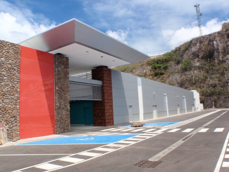 web(CRF Faa'a Plaza exté 8)